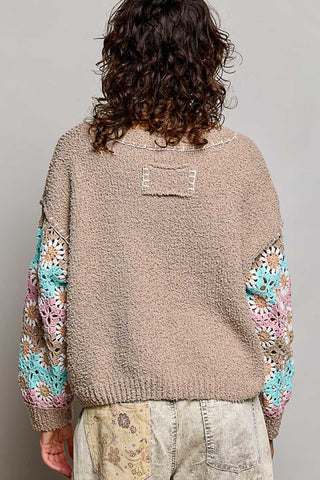 ARRAY - POL: Cozy Bloom Berber Sweater