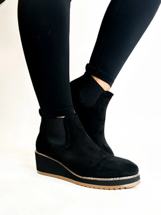 Love You A Latte Boot - Black Suede