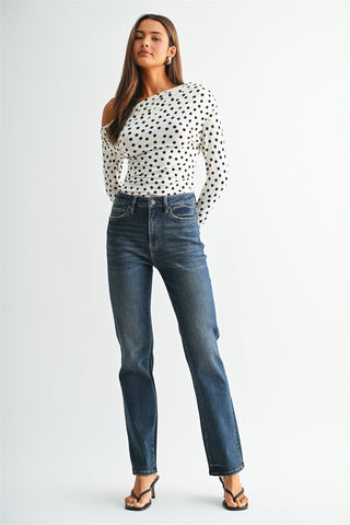 MICA: Super Soft Straight Leg Jean