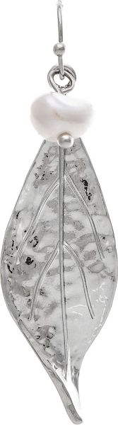 Add a touch of elegance and natural beauty to your look with these stunning leaf-inspired dangle earrings. Featuring a luminous pearl accent paired with a textured metallic leaf design, these lightweight earrings create graceful movement and eye-catching shine. Their unique silhouette makes them the perfect statement accessory for both everyday wear and special occasions.

Lightweight dangle design
Pearl accent detail
