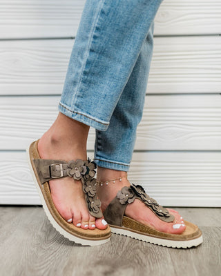 Bless Her Heart Sandals - Bray and Em Boutique
