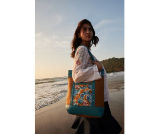 Blue Ridge Blooms Tote Bag - Bray and Em Boutique