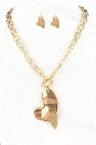 Bold Heart Pendant And Earrings Set - Bray and Em Boutique
