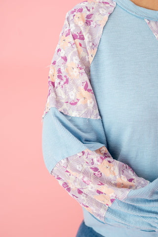 Chic Style Floral Top - Bray and Em Boutique