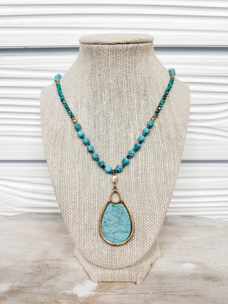 Crystal Semi - Precious Stone Necklace - Bray and Em Boutique