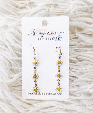 Daisy Dreams Earrings - Bray and Em Boutique