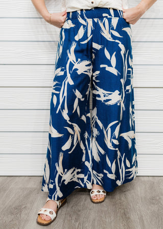 Fluttering Breeze Floral Pants - Bray and Em Boutique