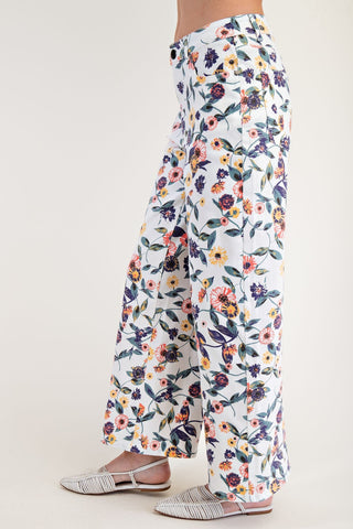 Garden Retreat Floral Pants - Bray and Em Boutique