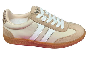 Heads Up Sneaker - Bray and Em Boutique
