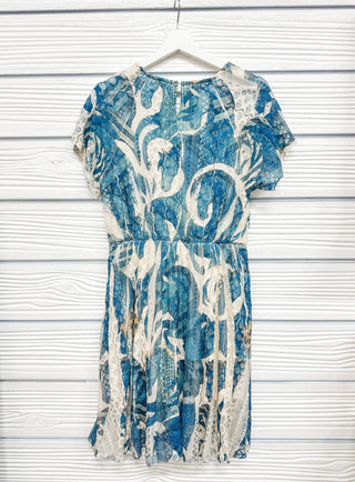 in good taste lace dress - Bray and Em Boutique