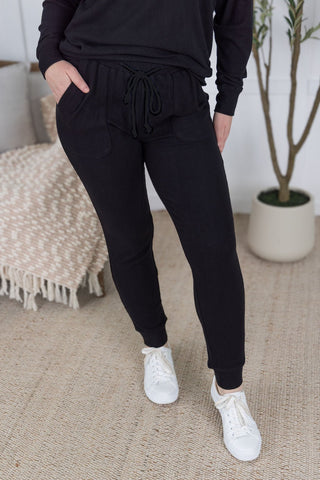 IN STOCK Corrine Joggers - Black - Bray and Em Boutique