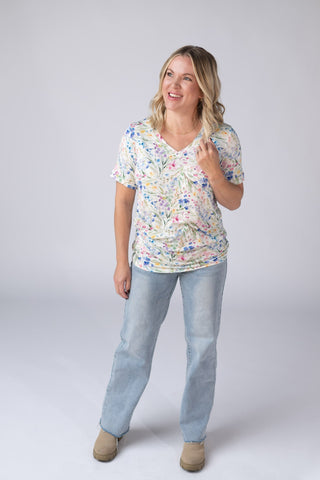 IN STOCK Sophie Tee - Cottage Floral - Bray and Em Boutique