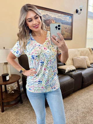 IN STOCK Sophie Tee - Cottage Floral - Bray and Em Boutique