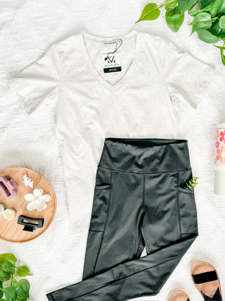 IN STOCK Women's Athleisure Leggings - Black - Bray and Em Boutique
