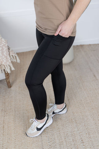 IN STOCK Women's Athleisure Leggings - Black - Bray and Em Boutique