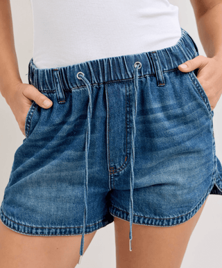JUDY BLUE HW Featherweight Boxer Short - Bray and Em Boutique