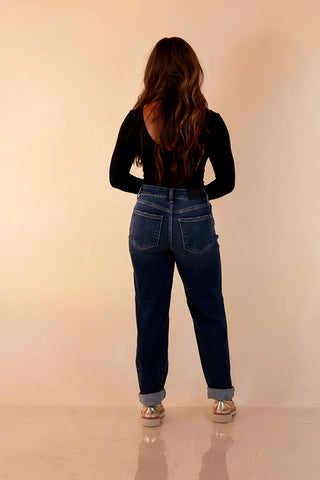 JUDY BLUE: Mid Rise Billie Indigo Boyfriend - Bray and Em Boutique