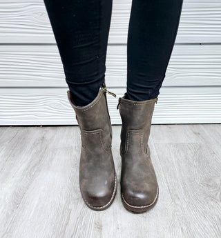 Lisa Ladies Casual Boot - Bray and Em Boutique