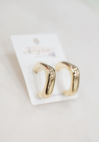 Sculpted Curve Stud Earrings - Bray and Em Boutique