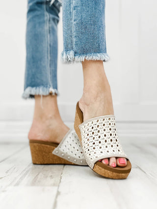 The Vacation Wedge - Bray and Em Boutique