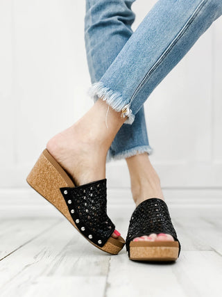 The Vacation Wedge - Bray and Em Boutique
