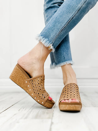 The Vacation Wedge - Bray and Em Boutique