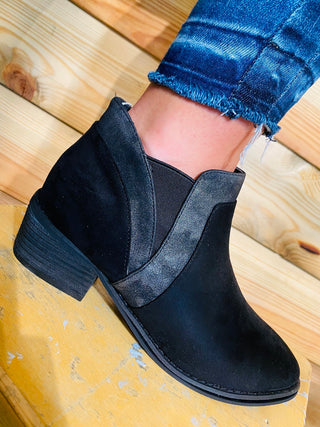 Crisp Ankle Bootie