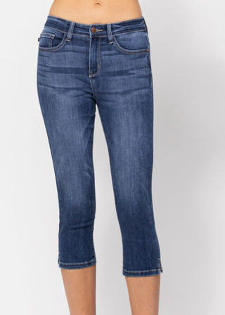 Judy Blue Mid Rise Capri