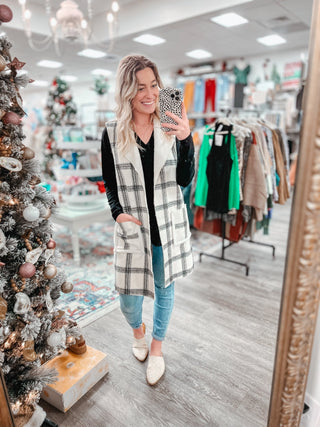 Chill Of The Night Sherpa Vest - Bray and Em Boutique