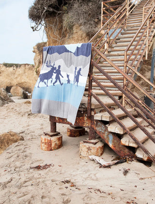CozyChic® Frozen Disney Throw - Bray and Em Boutique